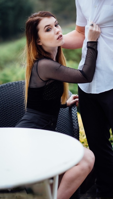 Misha Cross wysoka jakość modelu galerie